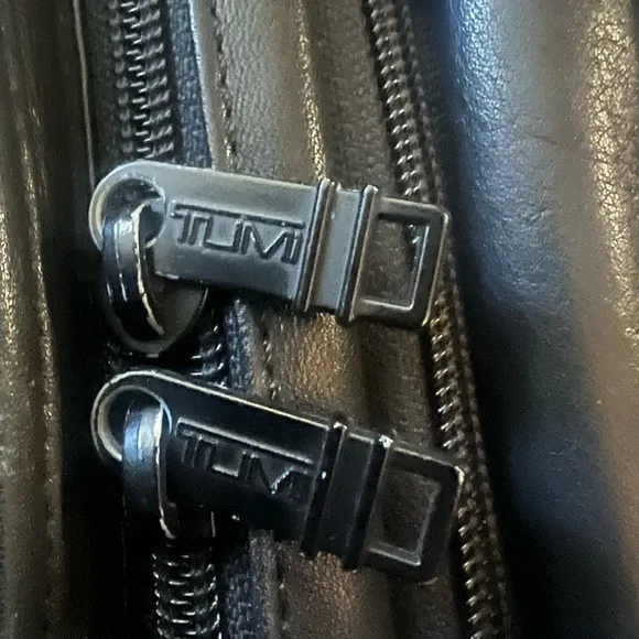 TUMI Leather Expandable Bag - Picture 16 of 16